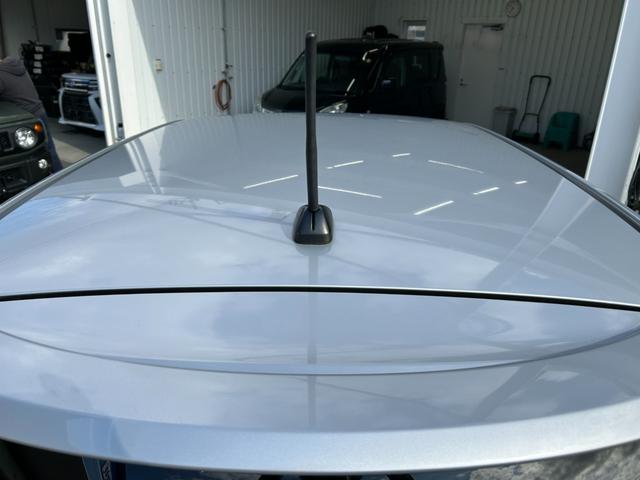 Ｎ－ＯＮＥ プレミアム　ＳＳパッケージ　◆【禁煙・純正７型ナビ・ＥＴＣ】　１０，１２２ＫＭ／フルセグ／ＣＤ／ＤＶＤ／ＢＴオーディオ／バックカメラ／シートヒーター／ＨＩＤライト／アイドリングストップ／盗難防止装置／スマートキー／横滑り防止／保証書／取扱説明書／スペアキー（19枚目）