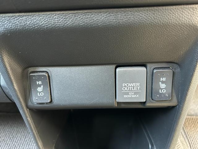 Ｎ－ＯＮＥ プレミアム　ＳＳパッケージ　◆【禁煙・純正７型ナビ・ＥＴＣ】　１０，１２２ＫＭ／フルセグ／ＣＤ／ＤＶＤ／ＢＴオーディオ／バックカメラ／シートヒーター／ＨＩＤライト／アイドリングストップ／盗難防止装置／スマートキー／横滑り防止／保証書／取扱説明書／スペアキー（42枚目）