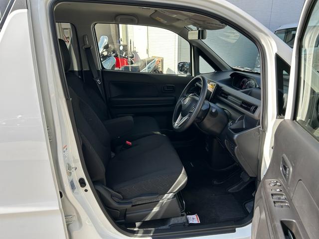 ワゴンＲ ハイブリッドＦＸ－Ｓ　◆【禁煙・リースアップ車・ＥＴＣ】　６，００２ＫＭ／ディスプレイオーディオ／ＢＴオーディオ／全方位カメラ／シートヒーター／コーナーセンサー／ヘッドアップディスプレイ／レーンアシスト／衝突軽減／アイドリングストップ／レーダークルコン（28枚目）