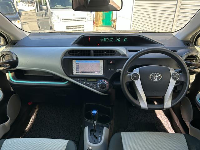 アクア Ｇ■２ＷＤ【禁煙・純正ナビ・バックカメラ・モデリスタエアロ】　６７，２９０ＫＭ／神奈川仕入直販／スマートエントリー＆ＬＥＤパッケージ／ワンセグ／ＣＤ／ＢＴ接続／オートライト／ＥＴＣ／保証書／スマートキー／フルオートＡＣ／電格ミラー／横滑り防止装置／ＡＢＳ／ＴＲＣ（3枚目）