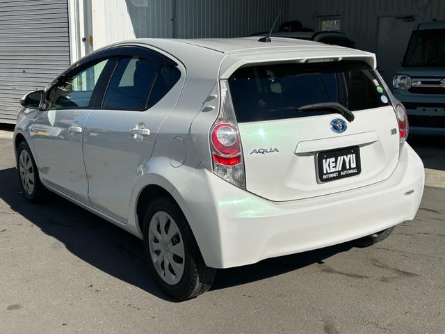 アクア Ｇ■２ＷＤ【禁煙・純正ナビ・バックカメラ・モデリスタエアロ】　６７，２９０ＫＭ／神奈川仕入直販／スマートエントリー＆ＬＥＤパッケージ／ワンセグ／ＣＤ／ＢＴ接続／オートライト／ＥＴＣ／保証書／スマートキー／フルオートＡＣ／電格ミラー／横滑り防止装置／ＡＢＳ／ＴＲＣ（12枚目）