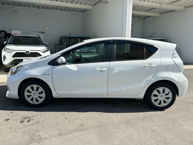 アクア Ｇ■２ＷＤ【禁煙・純正ナビ・バックカメラ・モデリスタエアロ】　６７，２９０ＫＭ／神奈川仕入直販／スマートエントリー＆ＬＥＤパッケージ／ワンセグ／ＣＤ／ＢＴ接続／オートライト／ＥＴＣ／保証書／スマートキー／フルオートＡＣ／電格ミラー／横滑り防止装置／ＡＢＳ／ＴＲＣ（16枚目）