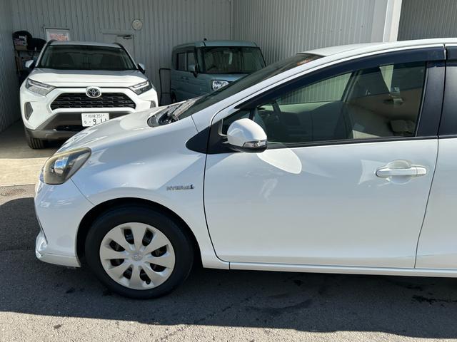 アクア Ｇ■２ＷＤ【禁煙・純正ナビ・バックカメラ・モデリスタエアロ】　６７，２９０ＫＭ／神奈川仕入直販／スマートエントリー＆ＬＥＤパッケージ／ワンセグ／ＣＤ／ＢＴ接続／オートライト／ＥＴＣ／保証書／スマートキー／フルオートＡＣ／電格ミラー／横滑り防止装置／ＡＢＳ／ＴＲＣ（17枚目）