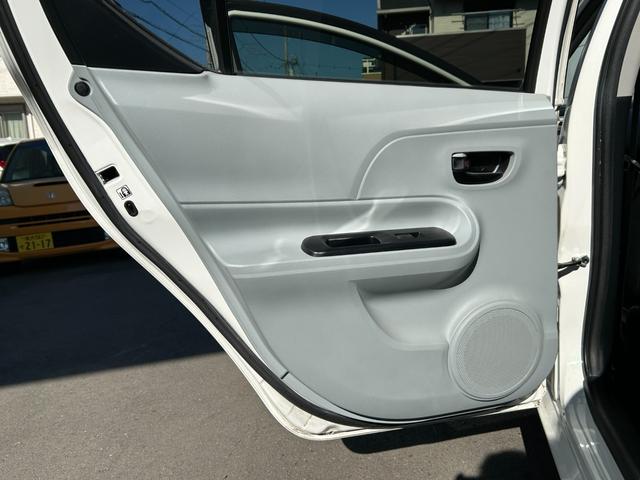 アクア Ｇ■２ＷＤ【禁煙・純正ナビ・バックカメラ・モデリスタエアロ】　６７，２９０ＫＭ／神奈川仕入直販／スマートエントリー＆ＬＥＤパッケージ／ワンセグ／ＣＤ／ＢＴ接続／オートライト／ＥＴＣ／保証書／スマートキー／フルオートＡＣ／電格ミラー／横滑り防止装置／ＡＢＳ／ＴＲＣ（34枚目）