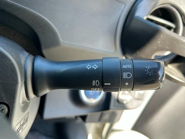 アクア Ｇ■２ＷＤ【禁煙・純正ナビ・バックカメラ・モデリスタエアロ】　６７，２９０ＫＭ／神奈川仕入直販／スマートエントリー＆ＬＥＤパッケージ／ワンセグ／ＣＤ／ＢＴ接続／オートライト／ＥＴＣ／保証書／スマートキー／フルオートＡＣ／電格ミラー／横滑り防止装置／ＡＢＳ／ＴＲＣ（45枚目）