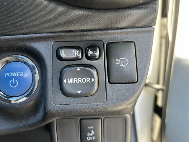 アクア Ｇ■２ＷＤ【禁煙・純正ナビ・バックカメラ・モデリスタエアロ】　６７，２９０ＫＭ／神奈川仕入直販／スマートエントリー＆ＬＥＤパッケージ／ワンセグ／ＣＤ／ＢＴ接続／オートライト／ＥＴＣ／保証書／スマートキー／フルオートＡＣ／電格ミラー／横滑り防止装置／ＡＢＳ／ＴＲＣ（46枚目）