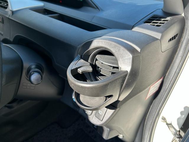 アクア Ｇ■２ＷＤ【禁煙・純正ナビ・バックカメラ・モデリスタエアロ】　６７，２９０ＫＭ／神奈川仕入直販／スマートエントリー＆ＬＥＤパッケージ／ワンセグ／ＣＤ／ＢＴ接続／オートライト／ＥＴＣ／保証書／スマートキー／フルオートＡＣ／電格ミラー／横滑り防止装置／ＡＢＳ／ＴＲＣ（50枚目）