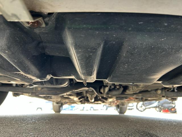 アクア Ｇ■２ＷＤ【禁煙・純正ナビ・バックカメラ・モデリスタエアロ】　６７，２９０ＫＭ／神奈川仕入直販／スマートエントリー＆ＬＥＤパッケージ／ワンセグ／ＣＤ／ＢＴ接続／オートライト／ＥＴＣ／保証書／スマートキー／フルオートＡＣ／電格ミラー／横滑り防止装置／ＡＢＳ／ＴＲＣ（64枚目）