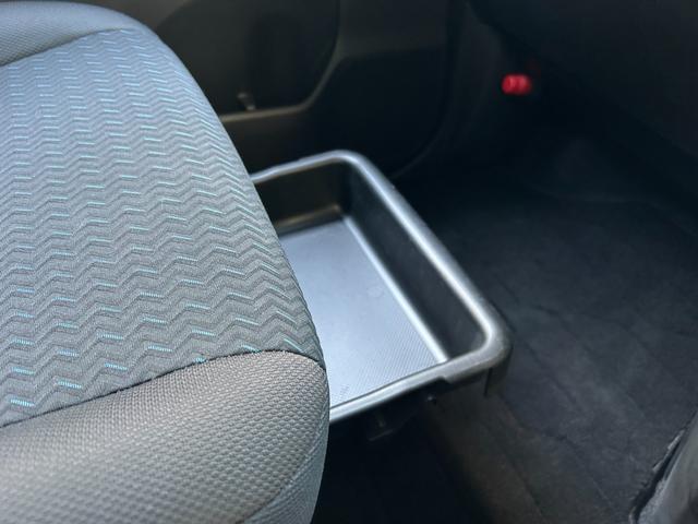 ルーミー カスタムG-T■下取直販車【禁煙/レーダーブレーキ/ターボ】 車線逸脱警報/コーナーセンサー/レーダークルコン/純正ナビ/フルセグTV/Bluetoothオーディオ/バックカメラ/ウォークスルー/両側電動スライド/LEDヘッドライト/フォグ/純正アルミ/ETC(47枚目)