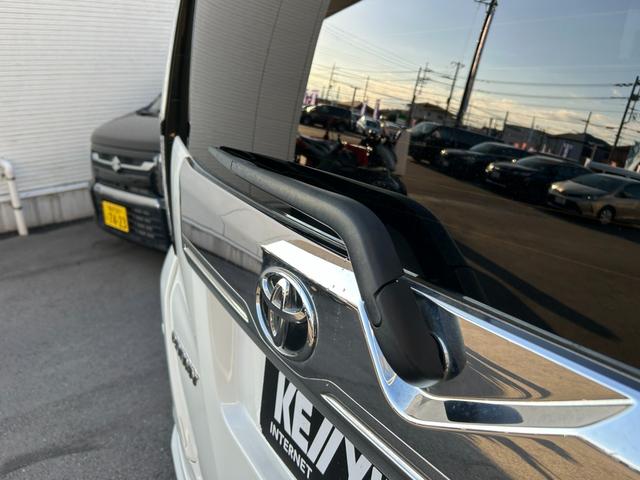 ルーミー カスタムG-T■下取直販車【禁煙/レーダーブレーキ/ターボ】 車線逸脱警報/コーナーセンサー/レーダークルコン/純正ナビ/フルセグTV/Bluetoothオーディオ/バックカメラ/ウォークスルー/両側電動スライド/LEDヘッドライト/フォグ/純正アルミ/ETC(51枚目)