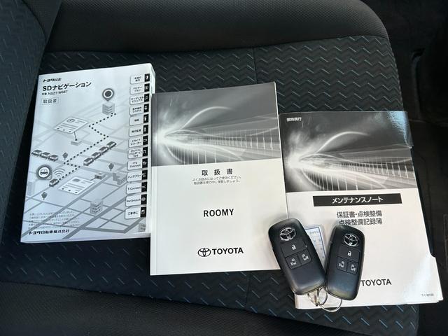 ルーミー カスタムG-T■下取直販車【禁煙/レーダーブレーキ/ターボ】 車線逸脱警報/コーナーセンサー/レーダークルコン/純正ナビ/フルセグTV/Bluetoothオーディオ/バックカメラ/ウォークスルー/両側電動スライド/LEDヘッドライト/フォグ/純正アルミ/ETC(62枚目)