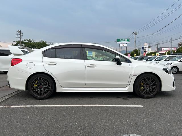 ＷＲＸ ＳＴＩ ＳＴＩ／秦野直仕入／禁煙／走行７６５９７ＫＭ／純正８型ナビ／　フルセグ／ＣＤ／ＤＶＤ／Ｂｌｕｅｔｏｏｔｈ／バックカメラ／ＥＴＣ／ハーフレザーシート／ＬＥＤヘッドライト／フォグ／オートライト／純正１８インチＡＷ／大型リヤスポイラー／スマートキー／プッシュスタート（8枚目）