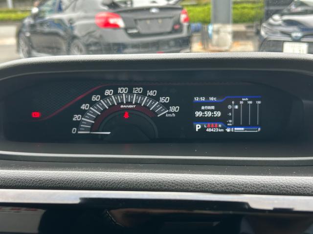 ソリオバンディット ハイブリッドＭＶ／禁煙車／ワンオーナー／セーフティサポート／　大分仕入／走行４８４２３ｋｍ／９インチ純正メモリーナビ／アラウンドビュー／コーナーセンサー／カラーＨＵＤ／ＥＴＣ２．０／両側電動スライド／フルセグ／ＢＴ接続／ＵＳＢ／レーダークルコン／シートヒーター（22枚目）