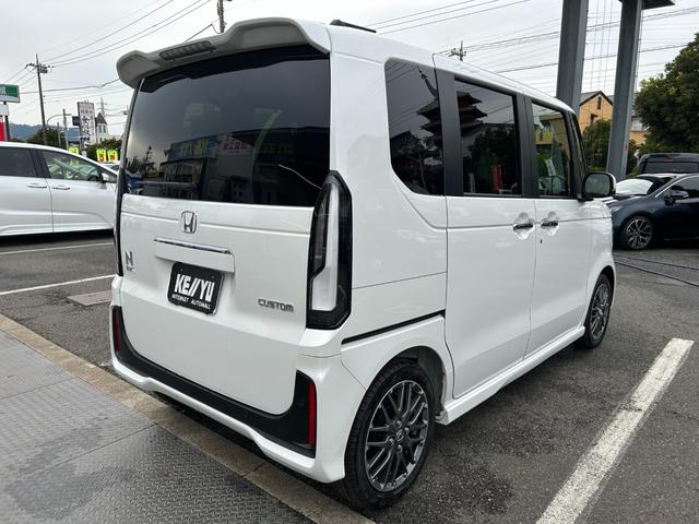 N-BOXカスタム ターボ/ホンダセンシング/届出済み未使用車/走行5KM/ 8インチホンダコネクトナビ/フルセグ/Bluetooth/バックカメラ/レーダークルコン/ブレーキホールド/両側PSD/ハーフレザーシート/シートヒーター/LEDヘッドライト/フォグ/純正15AW(8枚目)