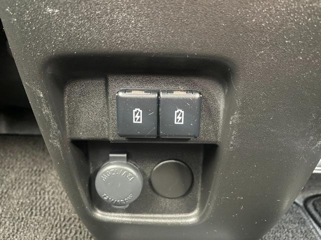 スペーシアカスタム ＸＳ／雹害車／八王子直仕入／走行４３６５２ＫＭ／禁煙車／　衝突被害軽減Ｓ／レーンアシスト／社外ナビ／フルセグ／ＣＤ／ＤＶＤ／Ｂｌｕｅｔｏｏｔｈ／バックカメラ／ＥＴＣ／後席サーキュレーター／両側ＰＳＤ／ハーフレザーシート／シートヒーター／ＬＥＤヘッドライト（28枚目）