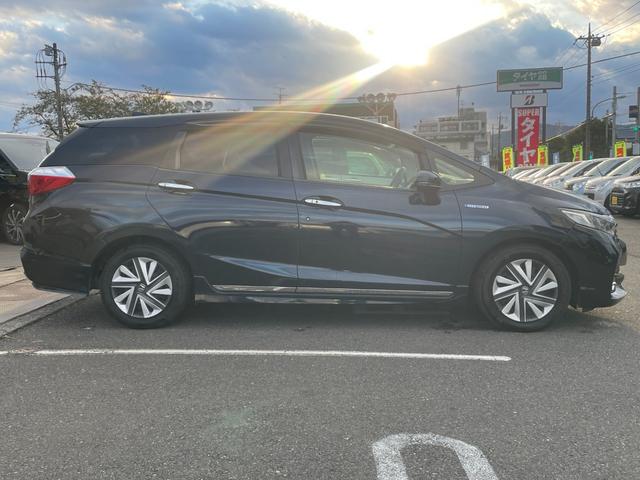 シャトル ハイブリッドX/八王子直仕入/25年製夏タイヤ装着/禁煙車/ 走行65134KM/シティブレーキアクティブシステム/社外ナビ/フルセグ/CD/DVD/Bluetooth/バックカメラ/クルコン/純正AW/ETC/MTモード/LEDヘッドライト/フォグ/ステリモ(7枚目)