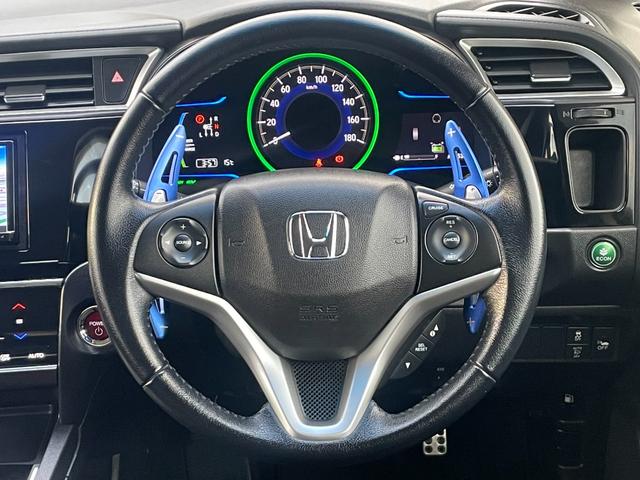 シャトル ハイブリッドX/八王子直仕入/25年製夏タイヤ装着/禁煙車/ 走行65134KM/シティブレーキアクティブシステム/社外ナビ/フルセグ/CD/DVD/Bluetooth/バックカメラ/クルコン/純正AW/ETC/MTモード/LEDヘッドライト/フォグ/ステリモ(12枚目)