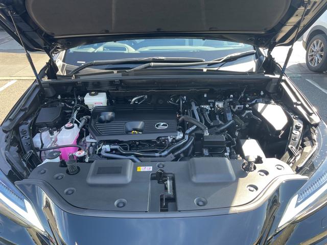 NX NX350h Fスポーツ/八王子直仕入/禁煙/ワンオーナー/ 走行4423KM/TRDフルエアロ/パノラマルーフ/ルーフレール/レクサスチームメイト/置くだけ充電/100V電源/デジタルインナーミラー/三眼ヘッドライト/14インチディスプレイオーディオ/保証書(42枚目)