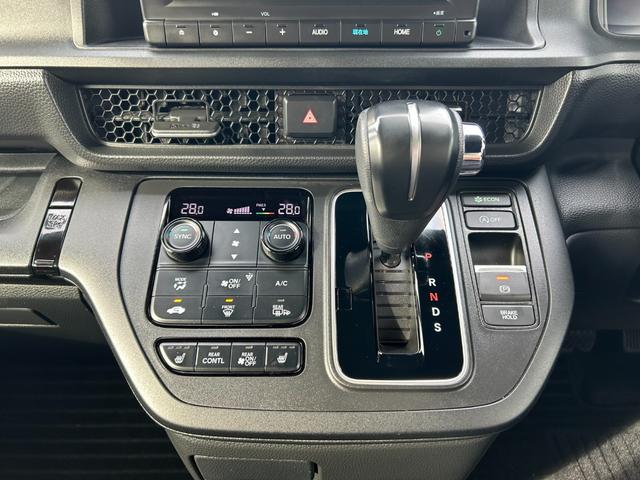 ステップワゴン スパーダ/ターボ/八王子直仕入/禁煙車/走行26003KM/ ホンダセンシング/純正8インチナビ/フルセグ/Bluetooth/バックカメラ/ETC/レーダークルコン/両側PSD/電動リアゲート/ハーフレザーシート/シートヒーター/LEDヘッドライト/フォグ(24枚目)