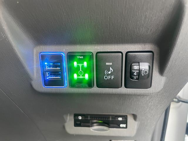 プリウスアルファ S/大阪仕入れ/走行55.958km/純正7インチSDナビ/ 車両接近通報装置/バックカメラ/デジタルインナーミラー/フルセグ/ビルトインETC/BT接続/USBソケット/CD/DVD/フォグ/盗難防止/アルミペダル/サイドバイザー/マット/フォグランプ(26枚目)