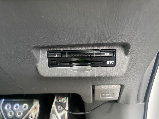 プリウスアルファ S/大阪仕入れ/走行55.958km/純正7インチSDナビ/ 車両接近通報装置/バックカメラ/デジタルインナーミラー/フルセグ/ビルトインETC/BT接続/USBソケット/CD/DVD/フォグ/盗難防止/アルミペダル/サイドバイザー/マット/フォグランプ(27枚目)