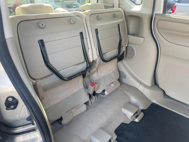 N-BOX G・Lパッケージ/八王子直仕入/禁煙車/走行69697km/ 2023年製ブリジストンタイヤ/社外7インチナビ/バックカメラ/両側スライド左側PSD/ETC/ワンセグ/BT接続/CD/DVD/USB/UV・IRカット/アイドリングストップ/盗難防止/フロアマット(20枚目)