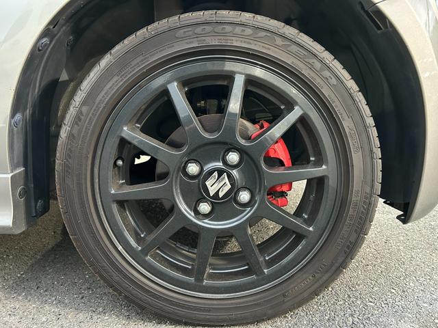 アルトワークス ベースグレード/京都仕入/走行42078KM/禁煙車/ ターボ/RECAROシート/衝突被害軽減システム/横滑り防止機能/CD/ETC/HIDヘッドライト/オートライト/フォグランプ/スマートキー/プッシュスタート/盗難防止装置/純正15インチAW(29枚目)