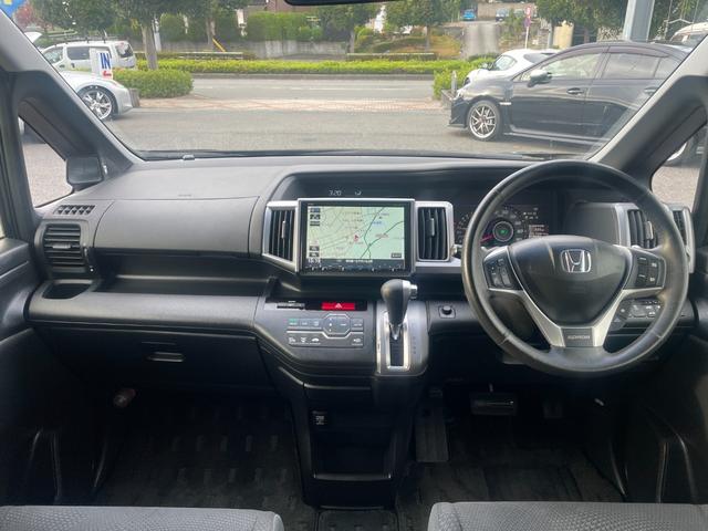 ステップワゴンスパーダ Z/埼玉仕入/ワンオーナー/ホンダ純正9インチメモリーナビ/ 走行43441KM/純正フリップダウンモニター/フルセグ/CD/DVD/バックカメラ/ビルトインETC/両側PSD/HIDヘッドライト/フォグ/オートライト/クルコン/スマートキー/盗難防止装置(3枚目)