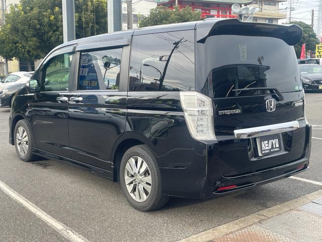 ステップワゴンスパーダ Z/埼玉仕入/ワンオーナー/ホンダ純正9インチメモリーナビ/ 走行43441KM/純正フリップダウンモニター/フルセグ/CD/DVD/バックカメラ/ビルトインETC/両側PSD/HIDヘッドライト/フォグ/オートライト/クルコン/スマートキー/盗難防止装置(10枚目)