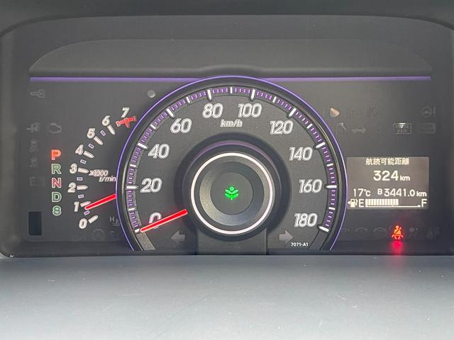 ステップワゴンスパーダ Z/埼玉仕入/ワンオーナー/ホンダ純正9インチメモリーナビ/ 走行43441KM/純正フリップダウンモニター/フルセグ/CD/DVD/バックカメラ/ビルトインETC/両側PSD/HIDヘッドライト/フォグ/オートライト/クルコン/スマートキー/盗難防止装置(26枚目)