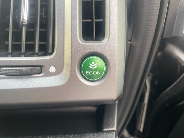 ステップワゴンスパーダ Z/埼玉仕入/ワンオーナー/ホンダ純正9インチメモリーナビ/ 走行43441KM/純正フリップダウンモニター/フルセグ/CD/DVD/バックカメラ/ビルトインETC/両側PSD/HIDヘッドライト/フォグ/オートライト/クルコン/スマートキー/盗難防止装置(31枚目)