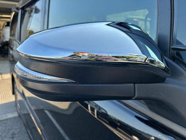 ヴォクシー ＺＳ　煌ＩＩＩ／八王子直仕入／ワンオーナー／特別仕様車／　ハーフレザーシート／トヨタセーフティセンス／社外９インチナビ／フリップダウンモニター／フルセグ／ＣＤ／ＤＶＤ／Ｂｌｕｅｔｏｏｔｈ／バックカメラ／ＥＴＣ／両側ＰＳＤ／ＬＥＤヘッドライト／フォグ／純正ＡＷ（30枚目）