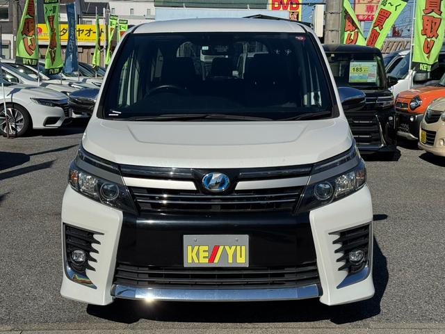 ヴォクシー ハイブリッドＺＳ　煌　９インチナビ　後席モニター　バックカメラ　衝突軽減　車線逸脱　オートハイビーム　Ｂｌｕｅｔｏｏｔｈ　ＣＤ　ＤＶＤ　フルＴＶ　ＥＴＣ２．０　両側電動スライド　ＬＥＤライト　保証書　取説（3枚目）