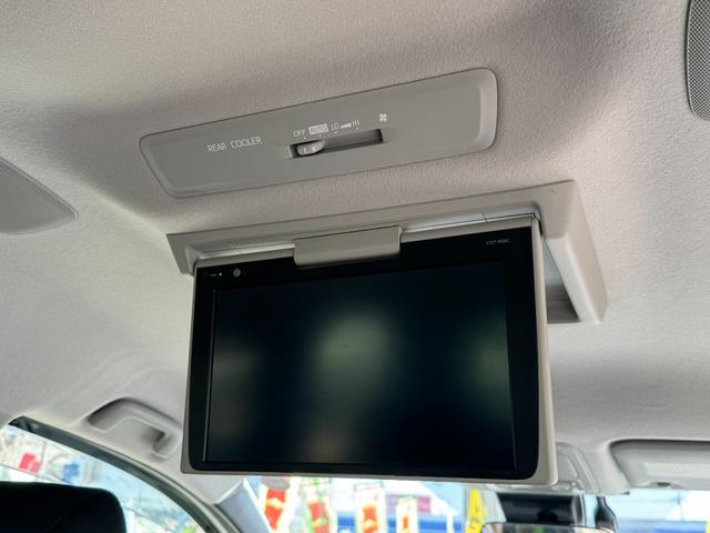 ヴォクシー ハイブリッドＺＳ　煌　９インチナビ　後席モニター　バックカメラ　衝突軽減　車線逸脱　オートハイビーム　Ｂｌｕｅｔｏｏｔｈ　ＣＤ　ＤＶＤ　フルＴＶ　ＥＴＣ２．０　両側電動スライド　ＬＥＤライト　保証書　取説（7枚目）