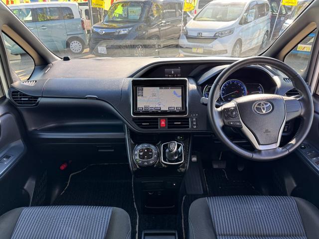 ヴォクシー ハイブリッドＺＳ　煌　９インチナビ　後席モニター　バックカメラ　衝突軽減　車線逸脱　オートハイビーム　Ｂｌｕｅｔｏｏｔｈ　ＣＤ　ＤＶＤ　フルＴＶ　ＥＴＣ２．０　両側電動スライド　ＬＥＤライト　保証書　取説（15枚目）