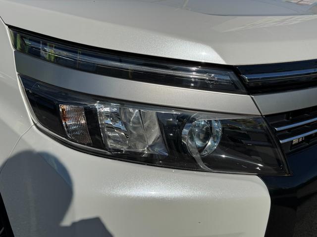 ヴォクシー ハイブリッドＺＳ　煌　９インチナビ　後席モニター　バックカメラ　衝突軽減　車線逸脱　オートハイビーム　Ｂｌｕｅｔｏｏｔｈ　ＣＤ　ＤＶＤ　フルＴＶ　ＥＴＣ２．０　両側電動スライド　ＬＥＤライト　保証書　取説（33枚目）