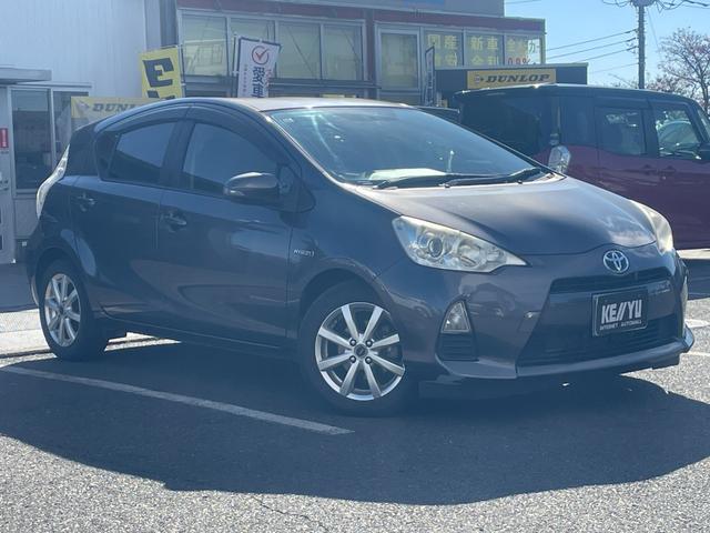 アクア Ｇ／八王子直仕入／走行７５１７３ｋｍ／ブレーキアシスト機能／　禁煙車／雹害車／ＥＢＤ機能付ＡＢＳ搭載／横滑り防止／ＣＤオーディオ／オートライト／盗難防止装置／プッシュスタート／革巻きステアリング／フロアマット／サイドバイザー／ヘッドライトレベライザー／スペアキー（5枚目）