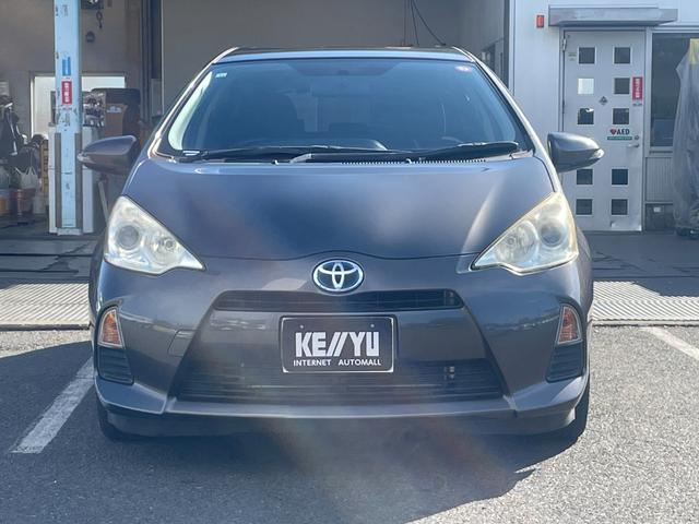 アクア Ｇ／八王子直仕入／走行７５１７３ｋｍ／ブレーキアシスト機能／　禁煙車／雹害車／ＥＢＤ機能付ＡＢＳ搭載／横滑り防止／ＣＤオーディオ／オートライト／盗難防止装置／プッシュスタート／革巻きステアリング／フロアマット／サイドバイザー／ヘッドライトレベライザー／スペアキー（6枚目）