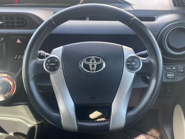 アクア Ｇ／八王子直仕入／走行７５１７３ｋｍ／ブレーキアシスト機能／　禁煙車／雹害車／ＥＢＤ機能付ＡＢＳ搭載／横滑り防止／ＣＤオーディオ／オートライト／盗難防止装置／プッシュスタート／革巻きステアリング／フロアマット／サイドバイザー／ヘッドライトレベライザー／スペアキー（12枚目）