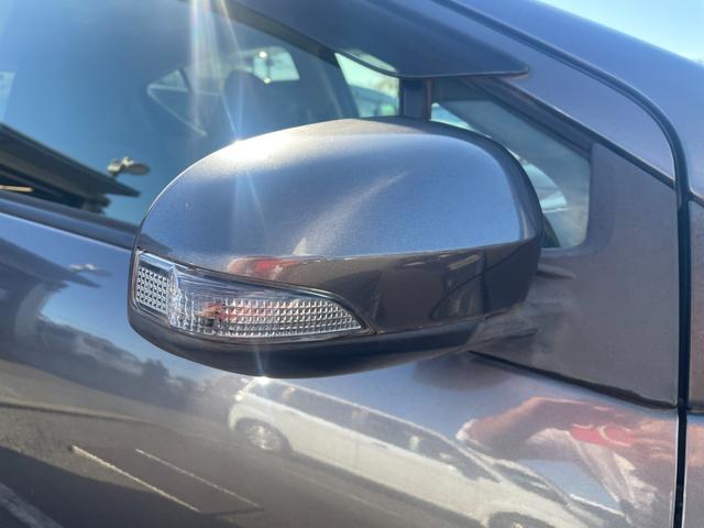 アクア Ｇ／八王子直仕入／走行７５１７３ｋｍ／ブレーキアシスト機能／　禁煙車／雹害車／ＥＢＤ機能付ＡＢＳ搭載／横滑り防止／ＣＤオーディオ／オートライト／盗難防止装置／プッシュスタート／革巻きステアリング／フロアマット／サイドバイザー／ヘッドライトレベライザー／スペアキー（29枚目）