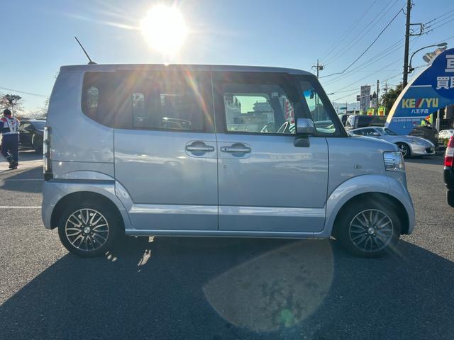 Ｎ－ＢＯＸ Ｇ・Ｌパッケージ／雹害／八王子直仕入／禁煙／モデューロＡＷ／　走行４１３０１ＫＭ／純正ナビ／ＣＤ／ＤＶＤ／バックカメラ／ＥＴＣ／両側スライド左側ＰＳＤ／スマートキー／盗難防止装置／ステリモ／横滑り防止機能／ヘッドイライトレベライザー／プッシュスタート／取扱説明書（7枚目）