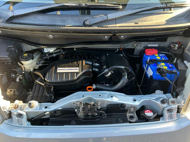 Ｎ－ＢＯＸ Ｇ・Ｌパッケージ／雹害／八王子直仕入／禁煙／モデューロＡＷ／　走行４１３０１ＫＭ／純正ナビ／ＣＤ／ＤＶＤ／バックカメラ／ＥＴＣ／両側スライド左側ＰＳＤ／スマートキー／盗難防止装置／ステリモ／横滑り防止機能／ヘッドイライトレベライザー／プッシュスタート／取扱説明書（28枚目）