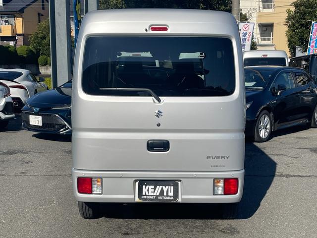 エブリイ ＰＡ／弊社リースアップ／オーバーヘッドコンソール／禁煙車／　走行７１１０ＫＭ／スズキセーフティサポート／レーンアシスト／コーナーセンサー／両側手動スライドドア／オートライト／横滑り防止機能／ヘッドイライトレベライザー／ラバーマット／保証書／取扱説明書（9枚目）
