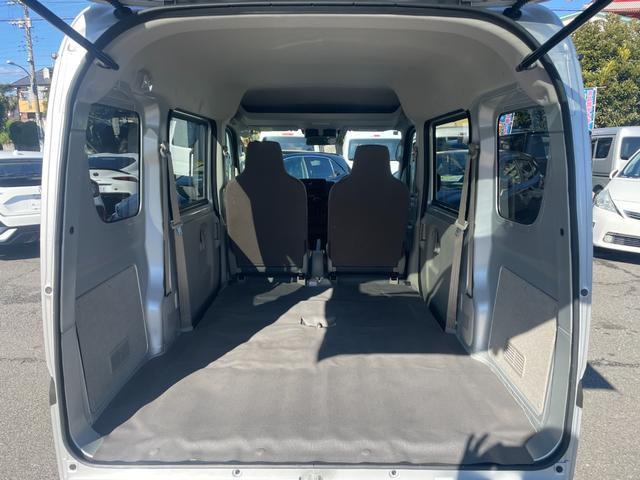 エブリイ ＰＡ／弊社リースアップ／オーバーヘッドコンソール／禁煙車／　走行７１１０ＫＭ／スズキセーフティサポート／レーンアシスト／コーナーセンサー／両側手動スライドドア／オートライト／横滑り防止機能／ヘッドイライトレベライザー／ラバーマット／保証書／取扱説明書（18枚目）