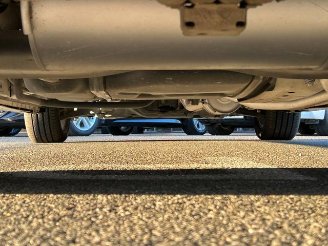 ステップワゴンスパーダ Ｚ　クールスピリット／ＨＤＤインターナビ／マルチビュー／　特別仕様車／千葉仕入／走行６０９２７ＫＭ／リアモニター／フルセグ／ＣＤ／ＤＶＤ／両側ＰＳＤ／ＨＩＤヘッドライト／オートライト／フォグ／ＥＴＣ車載器／ＭＴモード／スマートキー／盗難防止装置／純正ＡＷ（4枚目）