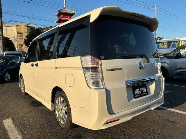 ステップワゴンスパーダ Ｚ　クールスピリット／ＨＤＤインターナビ／マルチビュー／　特別仕様車／千葉仕入／走行６０９２７ＫＭ／リアモニター／フルセグ／ＣＤ／ＤＶＤ／両側ＰＳＤ／ＨＩＤヘッドライト／オートライト／フォグ／ＥＴＣ車載器／ＭＴモード／スマートキー／盗難防止装置／純正ＡＷ（9枚目）