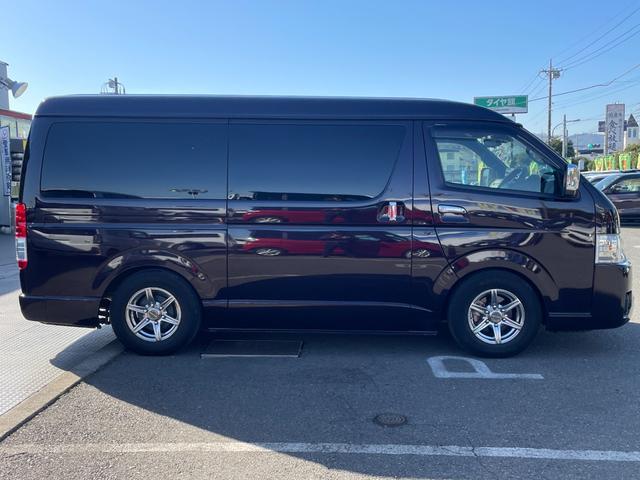 ハイエースバン スーパーGLダークプライムII/ワイドボディ/ミドルルーフ/ ベッドキット/ディーゼルターボ/八王子直仕入/走行40067KM/禁煙車/アルパインフローティングナビ&フリップダウンモニター/デジタルインナーミラー/両側PSD/フルセグ/BT/Bカメラ/ETC(7枚目)