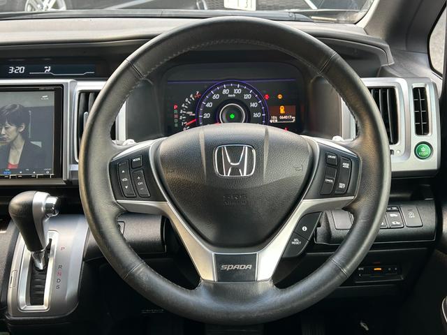 ステップワゴンスパーダ Ｚ／九州仕入れ／走行６４０１７ｋｍ／ホンダ純正メモリーナビ／　両側ＰＳＤ／バックカメラ／ビルトインＥＴＣ／フルセグ／ＣＤ／ＤＶＤ／オートクルーズコントロール／パドルシフト／ＨＩＤヘッドライト／フォグ／横滑り防止／盗難防止／フロアマット／サイドバイザー／スペアキー（12枚目）