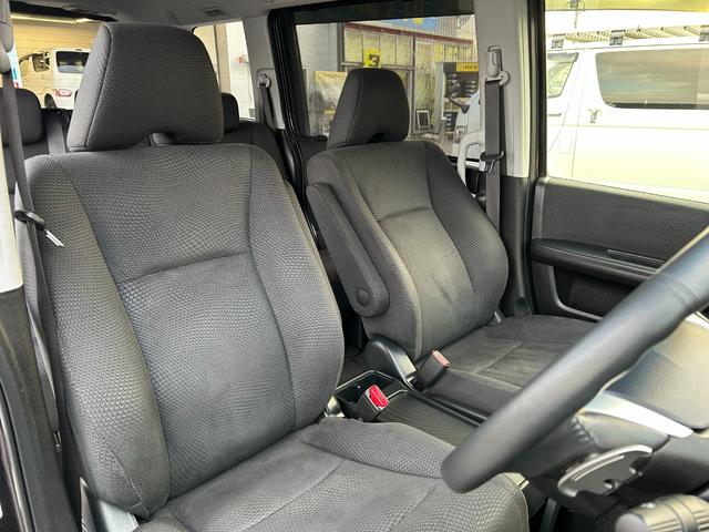 ステップワゴンスパーダ Ｚ／九州仕入れ／走行６４０１７ｋｍ／ホンダ純正メモリーナビ／　両側ＰＳＤ／バックカメラ／ビルトインＥＴＣ／フルセグ／ＣＤ／ＤＶＤ／オートクルーズコントロール／パドルシフト／ＨＩＤヘッドライト／フォグ／横滑り防止／盗難防止／フロアマット／サイドバイザー／スペアキー（15枚目）