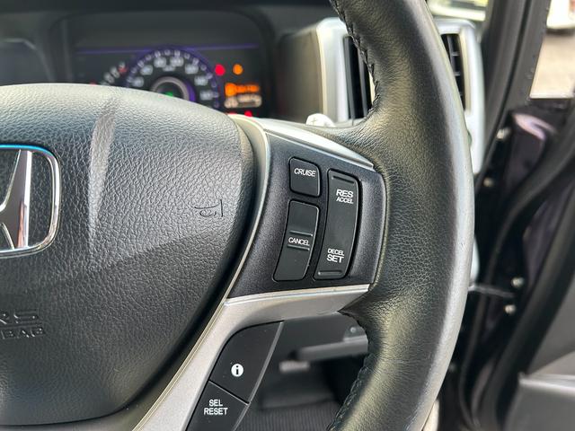 ステップワゴンスパーダ Ｚ／九州仕入れ／走行６４０１７ｋｍ／ホンダ純正メモリーナビ／　両側ＰＳＤ／バックカメラ／ビルトインＥＴＣ／フルセグ／ＣＤ／ＤＶＤ／オートクルーズコントロール／パドルシフト／ＨＩＤヘッドライト／フォグ／横滑り防止／盗難防止／フロアマット／サイドバイザー／スペアキー（18枚目）